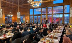 Salıpazarı'nda şehit aileleri, gaziler ile öksüz ve yetim çocuklar iftar sofrasında buluştu