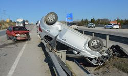 Samsun'da iki otomobilin çarpıştığı kazada 3 kişi yaralandı
