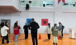 Samsun'da otizmli bireylerin annelerine yönelik dart turnuvası düzenlendi