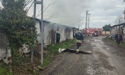Samsun'da şantiye deposunda yangın