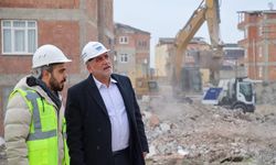 Samsun'un Canik ilçesinde depreme dayanıksız 741 binanın yıkımı sürüyor