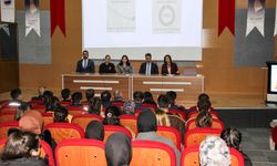 Sinop'ta üniversite öğrencilerine bağımlılıkların oluşturduğu riskler anlatıldı