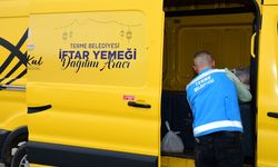 Terme Belediyesi ramazan ayında ihtiyaç sahiplerine sıcak yemek ulaştırıyor