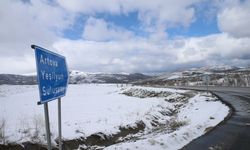 Tokat-Sivas kara yolunda kar yağışı etkili oluyor