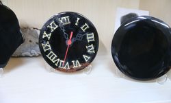 Tokat'ta siyah obsidyen taşından üretilen aynalar talep görüyor