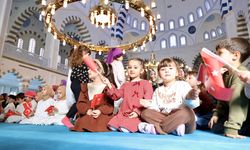 Trabzon'da 2 bin çocuğun katılımıyla 'tekne orucu' etkinliği yapıldı