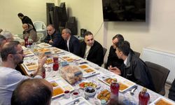Vezirköprü'de mahalle sakinleri ramazan boyunca aynı sofrada buluşuyor