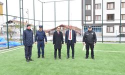 Yakakent'te spor yatırımları yerinde incelendi