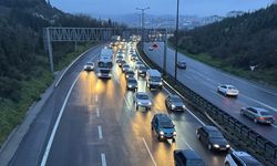 Yollarda bayram tatilinden dönüş yoğunluğu başladı