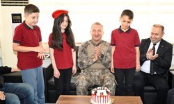 Amasya'da ortaokul öğrencileri Polis Haftası'nı kutladı