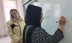 Amasya'da yaşayan yabancılar Türkçe kurslarına ilgi gösteriyor