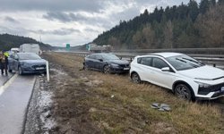 Anadolu Otoyolu'nda 9 aracın karıştığı kazada 6 kişi yaralandı