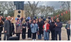 ANIT ÖNÜNDE SESSİZ EYLEM