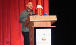Ankara Üniversitesi Öğretim Üyesi Prof. Dr. Kandemir, Artvin'de 'Bal Çalıştayı'nda konuştu: