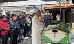 Ankara'daki trafik kazasında ölen üniversite öğrencilerinin cenazeleri defnedildi