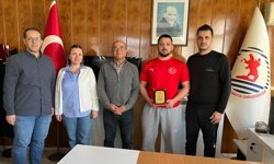 Bafra Meslek Yüksekokulu öğrencisi Türkiye Güreş Şampiyonası'nda çeyrek finale yükseldi