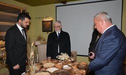 BAİBÜ Rektörü Yiğit, Mengen'de Tohum Ambarını ziyaret etti