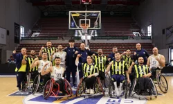 Bakan Bak'tan Fenerbahçe'ye tebrik