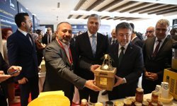 Bakan Yumaklı, Kastamonu'da 'Uluslararası Çiftçi Örgütleri Çalıştayı ve Forumu'nda konuştu: