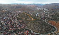 Bayburt Kalesi'nde tarihin gün yüzüne çıkarılması için yeniden harekete geçildi