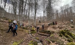 Bilge Pedallar Bisiklet Topluluğu Nebiyan Dağı'nın zirvesine çıktı