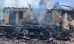 Boğazkale'de yangın çıkan ev kullanılamaz hale geldi