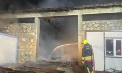 Bolu'da bir depoda çıkan yangın söndürüldü