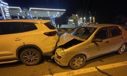 Bolu'da meydana gelen zincirleme trafik kazasında 3 kişi yaralandı