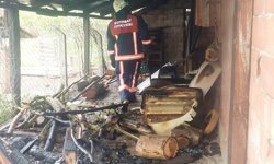 Boyabat'ta ahırda çıkan yangın söndürüldü