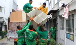 Bursa Osmangazi'de çöp eve anında müdahale