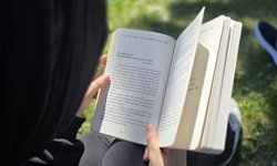 Çorum'da öğrenciler kitap okuma etkinliği düzenledi