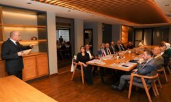 Düzce Belediye Başkanı Özlü, siyasi parti il başkanlarıyla buluştu