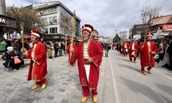 Düzce'de mehteran takımının gösterisi renkli görüntüler oluşturdu