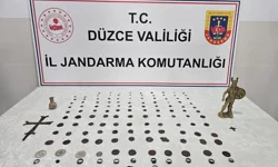 Düzce'de tarihi eser kaçakçılığına 2 gözaltı... 136 parça eser ele geçirildi