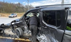 FECİ KAZADA HAYATINI KAYBETTİ!