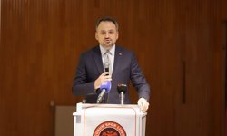 Gençlik ve Spor Bakan Yardımcısı Eminoğlu, Çorum'da öğrencilerle buluştu