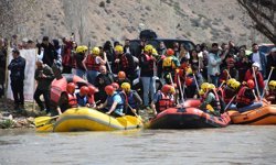 Gümüşhane'deki Kelkit Çayı'nda rafting etkinliği yapıldı