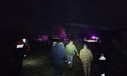 GÜNCELLEME - Çorum'da kayalıklardan uçuruma düşen kişi yaklaşık 5 saat süren çalışmayla kurtarıldı