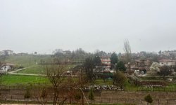 Hamamözü'nde nisan ayında kar yağdı