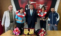 Havzalı sporcular bilek güreşi şampiyonasından madalyalarla döndü