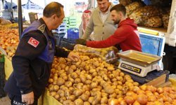 İlkadım'da halk pazarlarında denetim