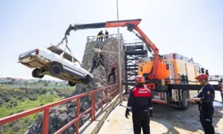 İzmir İtfaiyesi'nde 'özel kuvvet' eğitimi