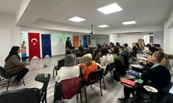 İzmir Konak'ta 'Yarının Yetişkinleri' Çalıştayı