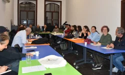 İzmir'de kentsel politikalar 'Demokrasi Okulu'nda konuşuldu