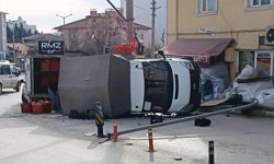 Kastamonu'da minibüs ile kamyonetin çarpıştığı kazada 3 kişi yaralandı