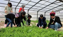Konya'da Karatay Belediyesi otizmli öğrencileri doğayla buluşturdu