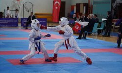 Okul Sporları Karate Yıldızlar Grup müsabakaları Gümüşhane'de başladı