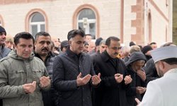 Ordu'da yamaçtan yuvarlanan otomobilde ölen baba ve kızının cenazesi defnedildi