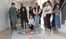 Osmancık'ta Polis Çocuklarına Floor Curling Turnuvası Düzenlendi