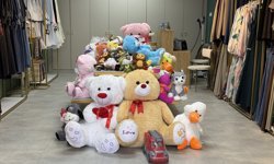 Rize'de iş yeri açılışında sevgi evlerindeki çocuklar için oyuncak toplandı